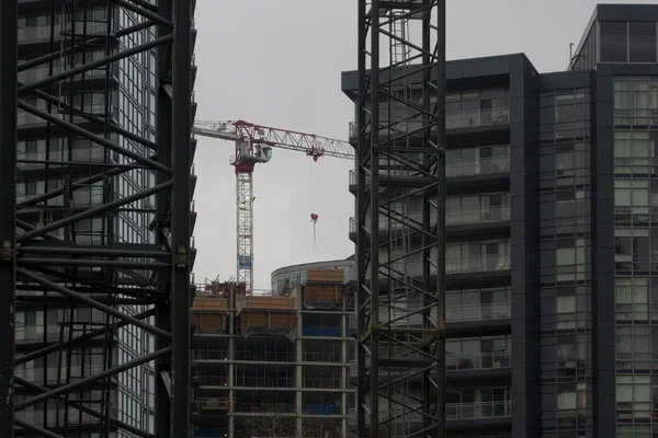 公路路面工程专业承包资质标准